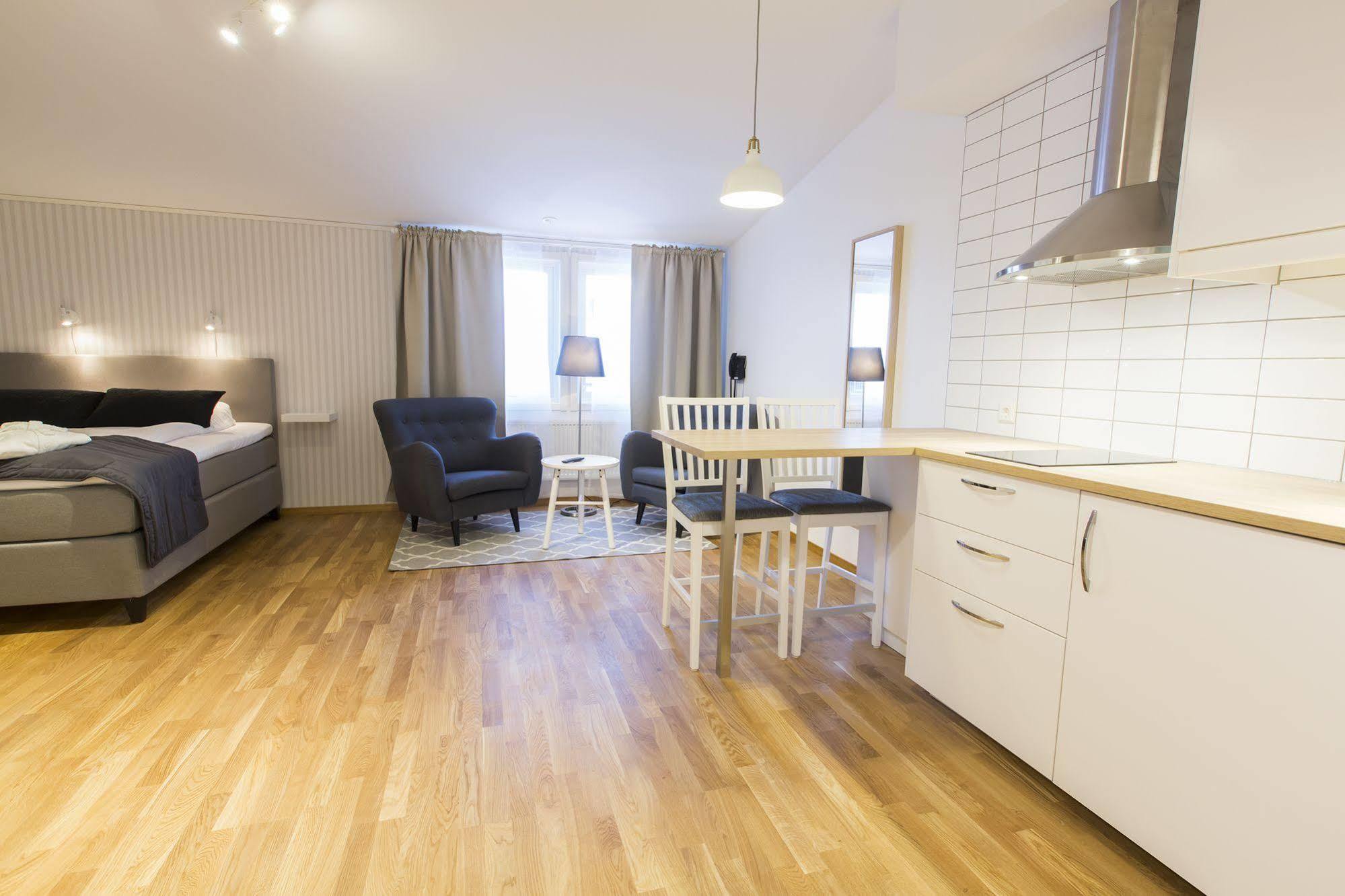 Simloc Hotel Drottninggatan Ар'єплуґ Екстер'єр фото