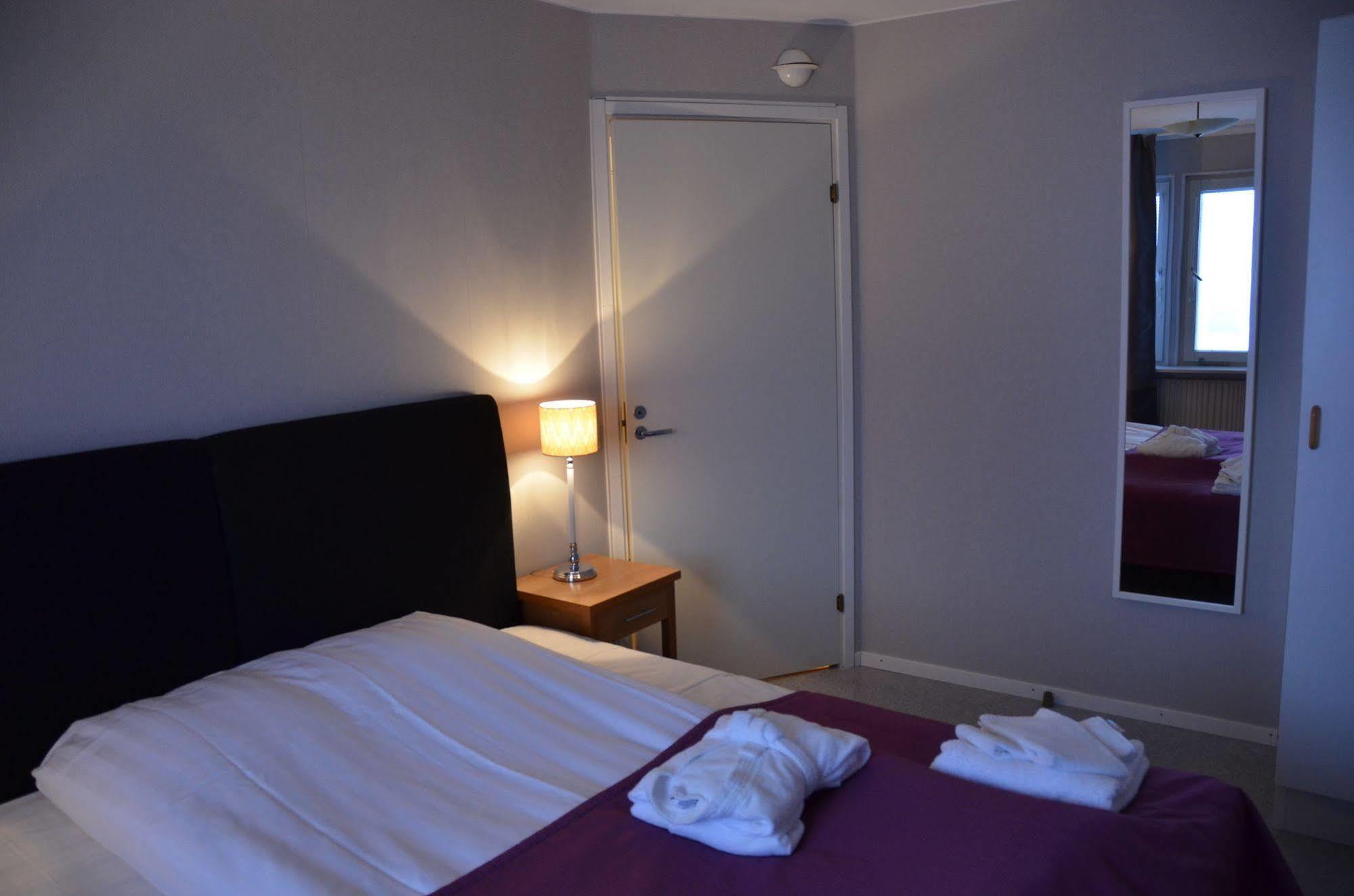 Simloc Hotel Drottninggatan Ар'єплуґ Екстер'єр фото